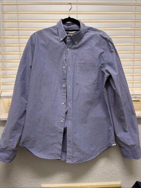GAP Men’s Light Blue Button-Down Shirt